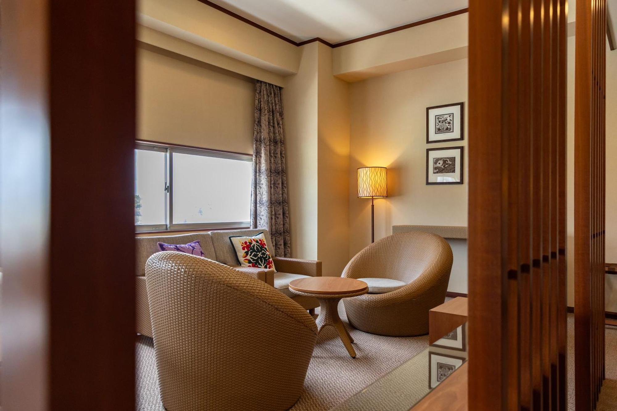 Spa Resort Hawaiians Monolith Tower 磐城 外观 照片